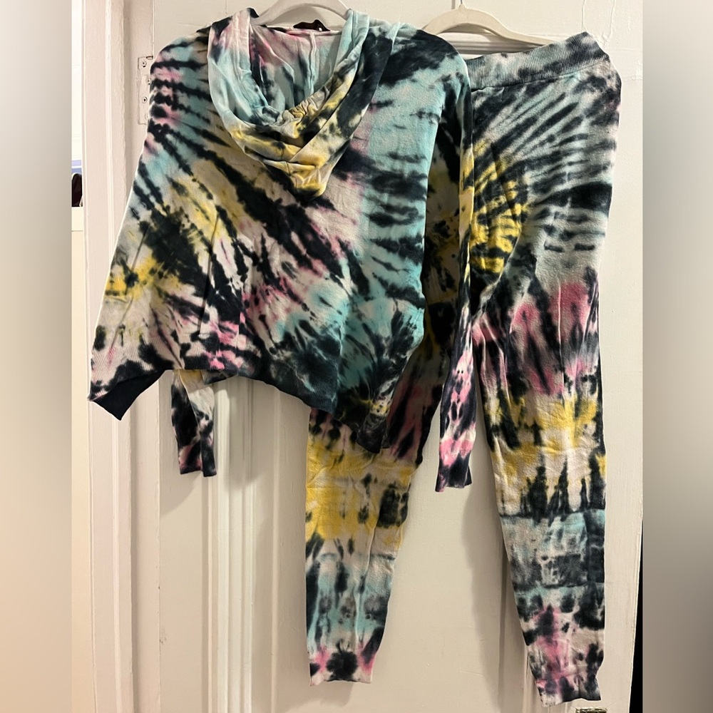 Vintage Havana Tie-Dye Hoodie - Black, Pink, Yellow, Blue - Picture 3 of 5